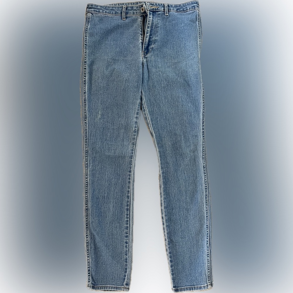 Jeans - Picture 2 of 4